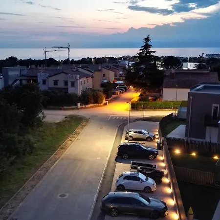 A&a1 A&a2 Apartment *