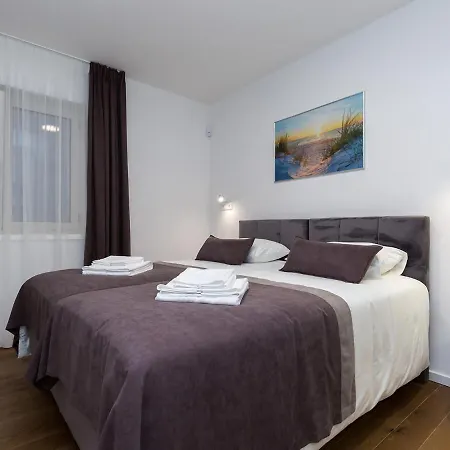 A&a1 A&a2 * Poreč